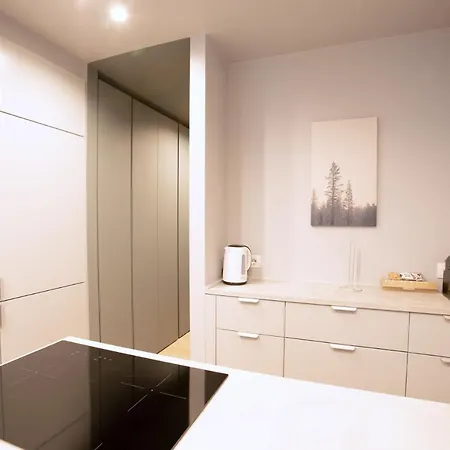 Easylife - - Lanzone 39 - Sant'ambrogio *