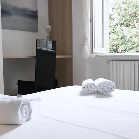 Easylife - Lusso E Tradizione In Sant'ambrogio Appartement *